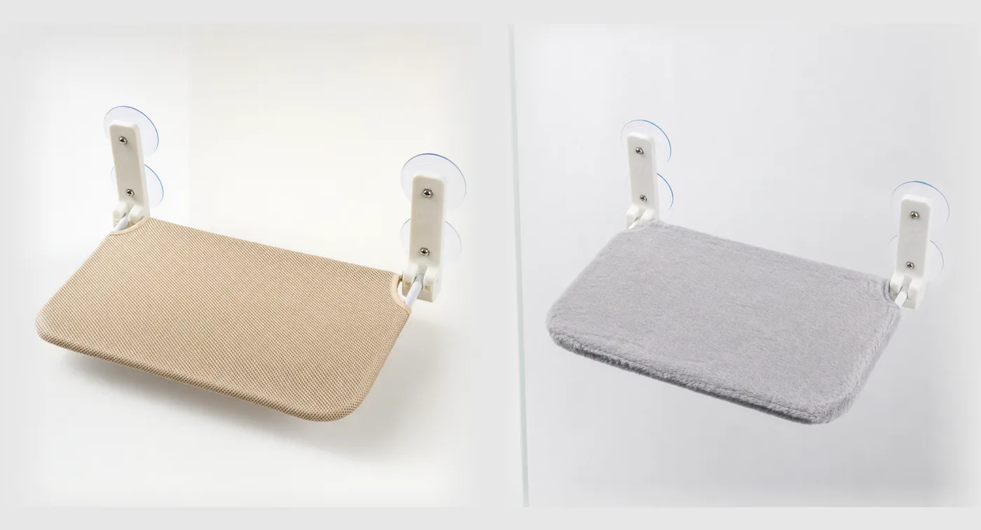 The two fabrics of the suction platform side by side: open beige mesh on the left, gray plush on the right